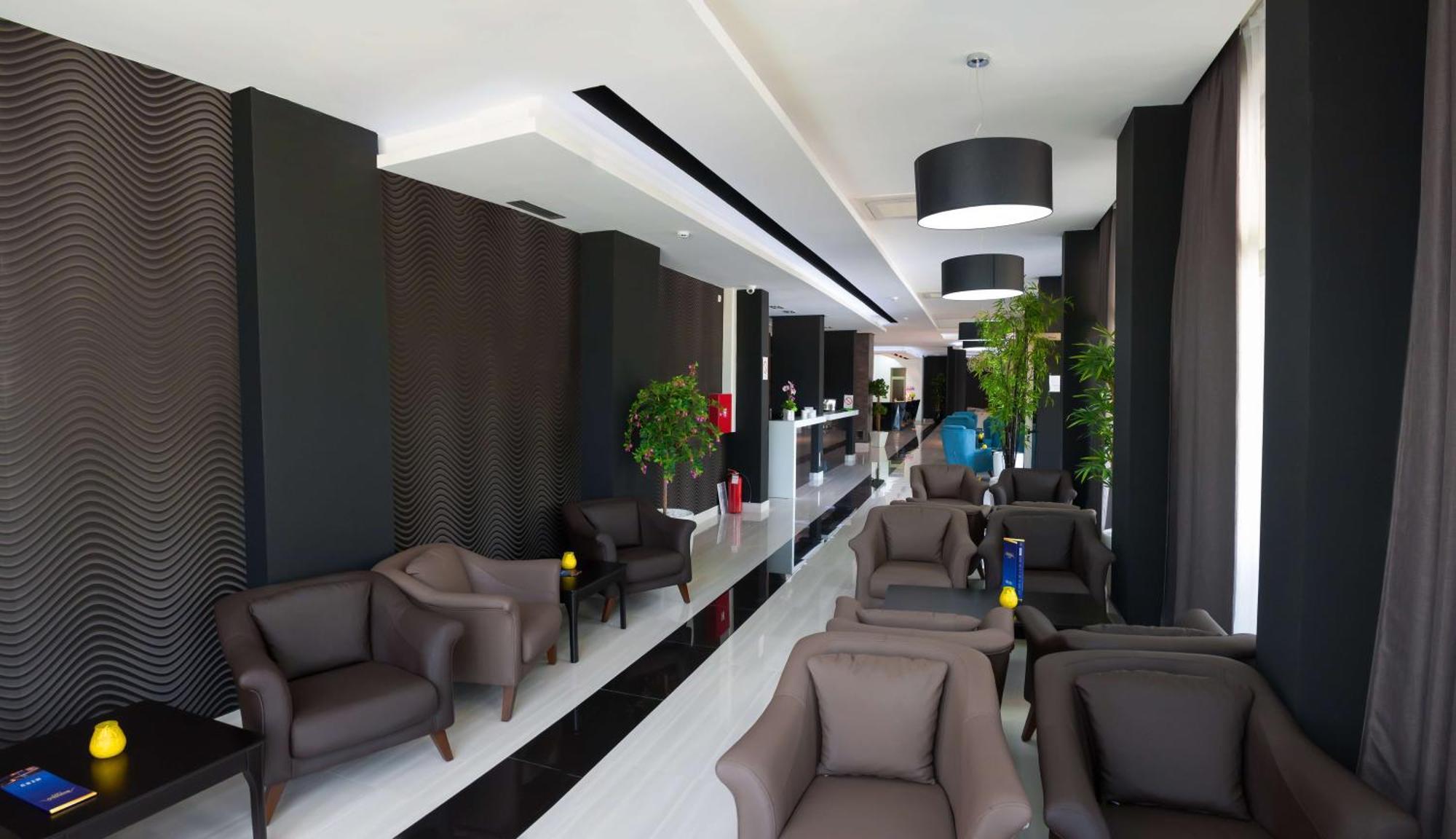 Bosphorus Hotel Aleksinac Bagian luar foto